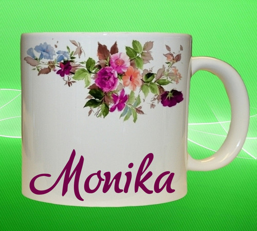 Hrnek se jménem MONIKA