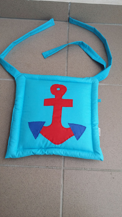 Podsedák se šňůrkou cca 29x29cm