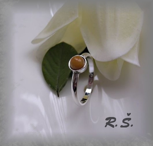 Půlkulatý šíře 2, 1 mm AVANTURIN 5mm číslo 54a 1/2