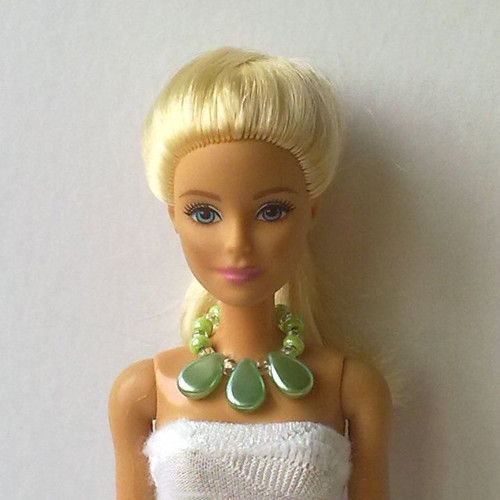 Šperky pro Barbie - náhrdelník — foto 1