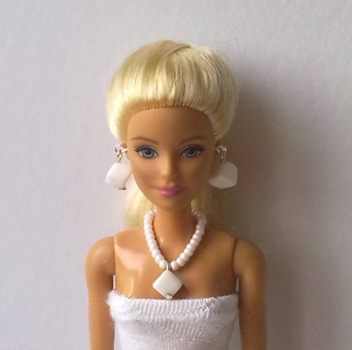 Šperky pro Barbie - náhrdelník, náušnice — foto 1