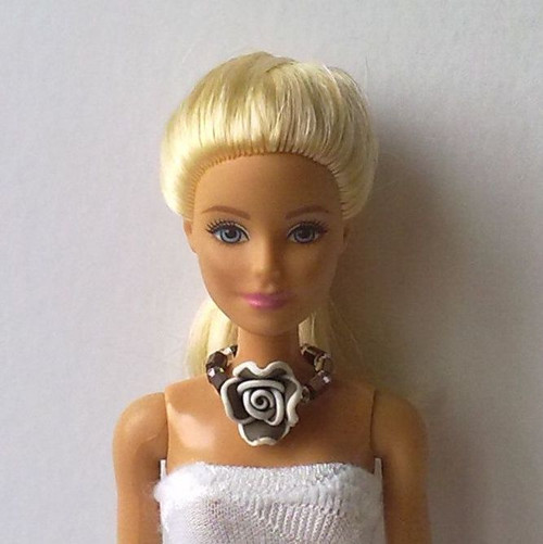 Šperky pro Barbie - náhrdelník — foto 1