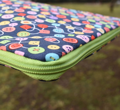 Obal na notebook - Knoflíčkový — foto 1
