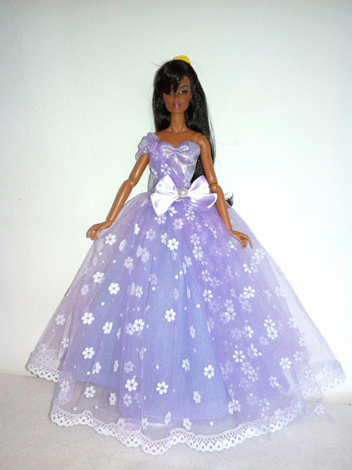 Šaty pro Barbie — foto 1