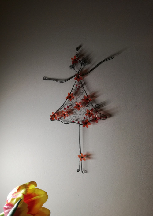Tanečnice 37 cm — foto 1