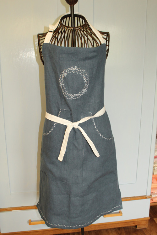 Zástěra dámská s věnečkem — foto 1