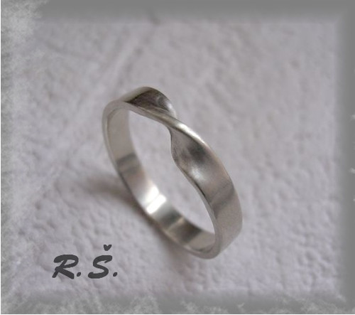 NEKONEČNO .... šíře 3 mm