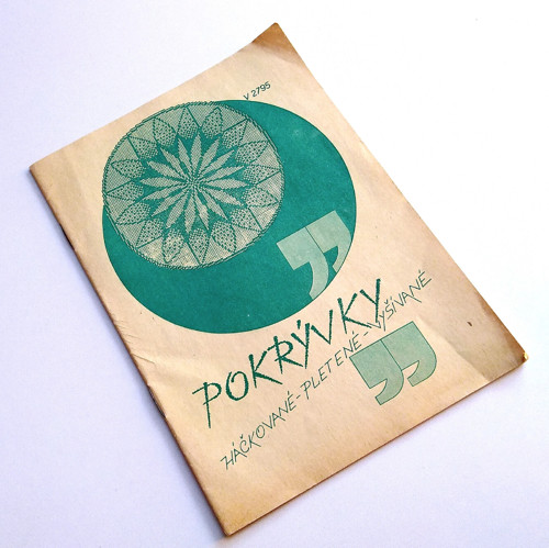 Pokrývky Háčkováné Pletené Vyšívané — foto 1