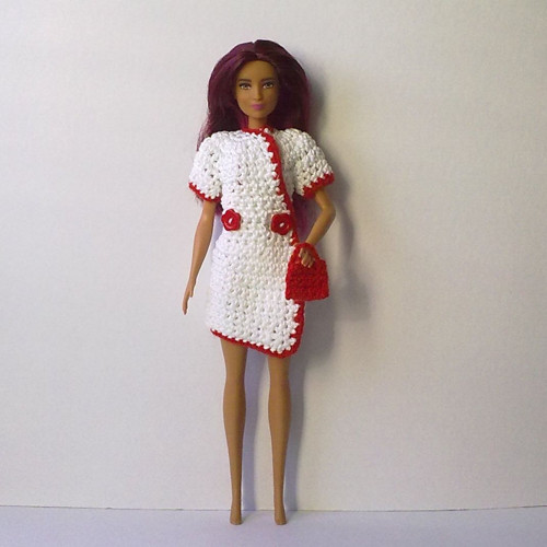 Oblečky pro Barbie - šaty, kabelka — foto 1