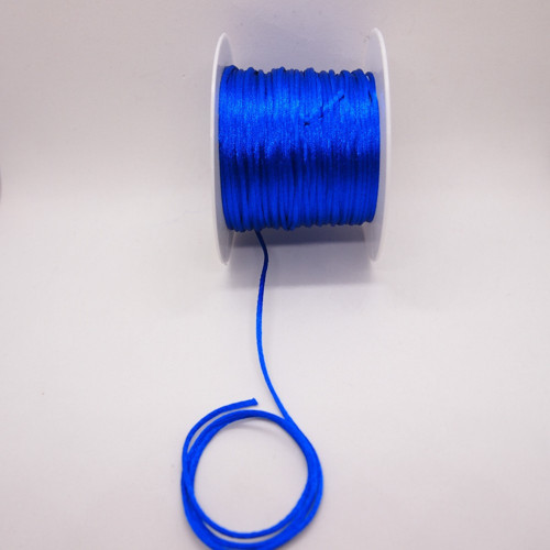 Šňůrka saténová 1mm modrá (1 metr)