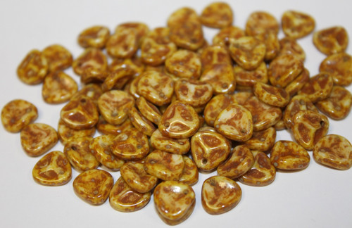 Lístečky - 7/8mm - bílá/travertin- 30ks - 26kč