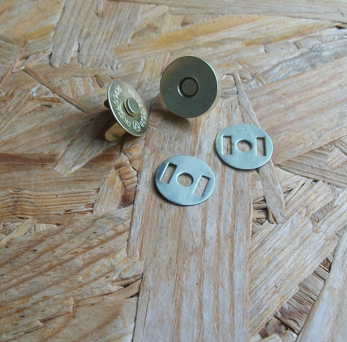 Magnetické Zapínání Zl. Barvy