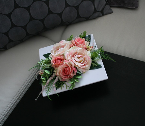 Ikebana s růžemi do růžova — foto 1
