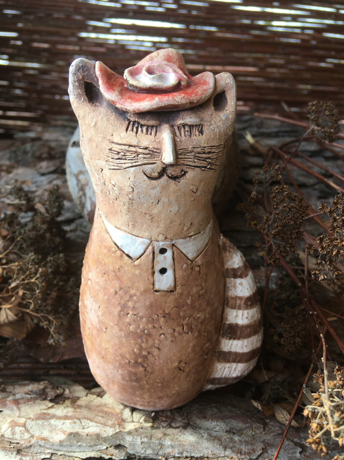 Kočka s kloboukem — foto 1