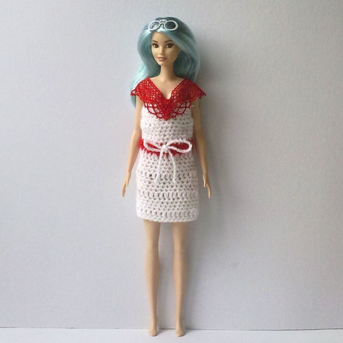 Oblečky pro Barbie - šaty