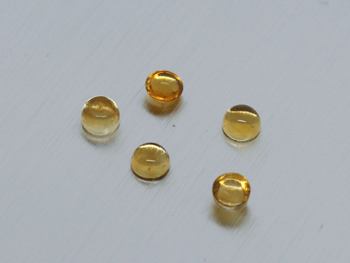 CITRÍN přírodní 4.2 mm kulatý kabošon