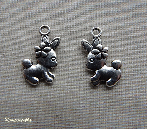 Přívěšek ve tvaru zajíček 18x10mm 1kus