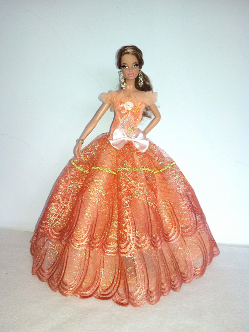 Šaty pro Barbie — foto 1