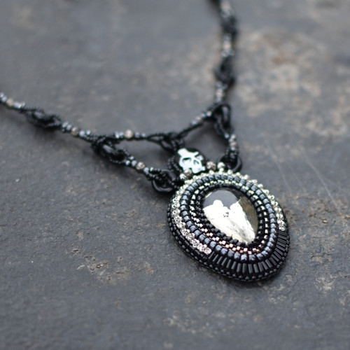 VAMP necklace II