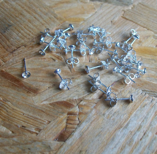 STŘ. PUZETY S "MISTIČKOU" - 3 mm - 20 ks