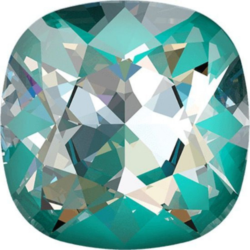 Hranaté zaoblené broušené krystaly SWAROVSKI, — foto 1