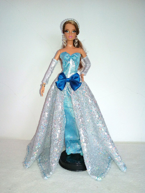 Šaty pro Barbie — foto 1