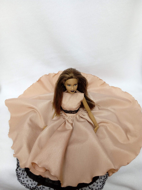 Šatičky pro Barbie — foto 1