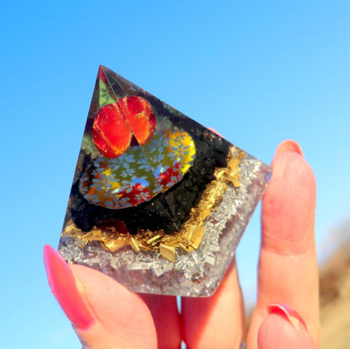 Orgonit Pyramida 8 * Granát se Šungitem — foto 1