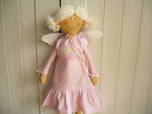 Andělíček s vyšitým jménem — foto 1