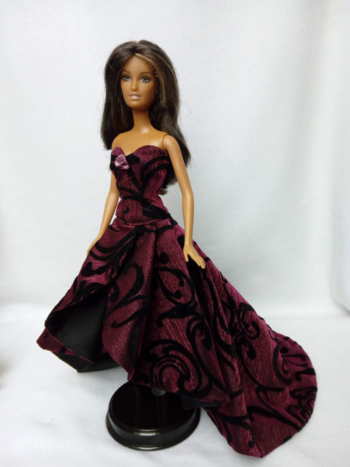 Šatičky pro Barbie — foto 1