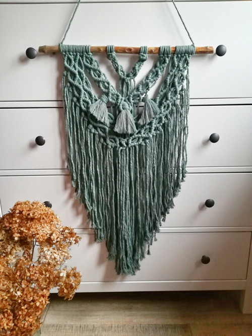 Macrame dekorace v barvě vavřínu — foto 1