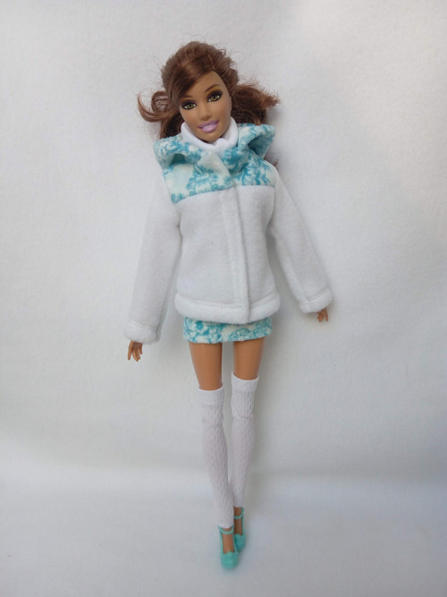 Mikinka pro Barbie — foto 1