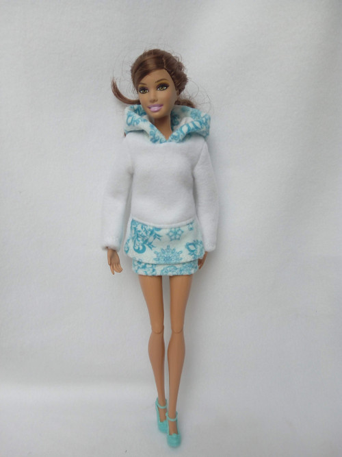 Mikinka pro Barbie — foto 1
