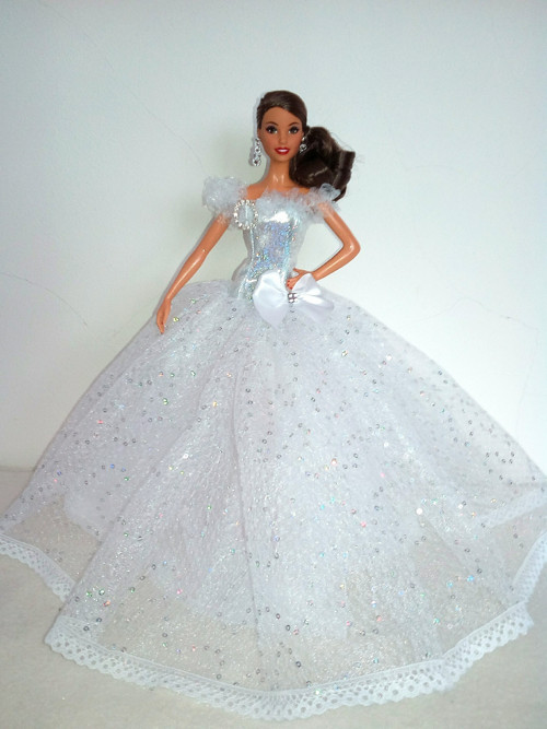 Šaty pro Barbie — foto 1