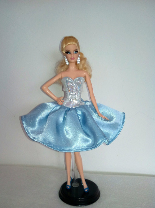 Šaty pro Barbie — foto 1