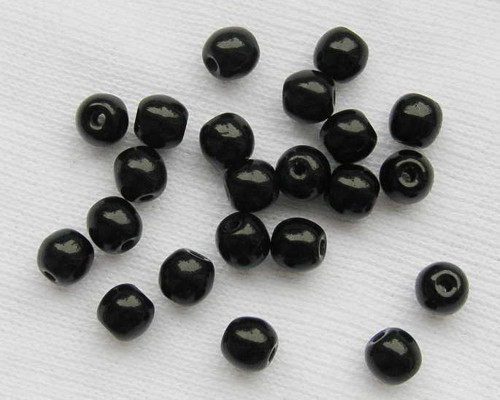 4x4 mm korálky kuličky sytě černé