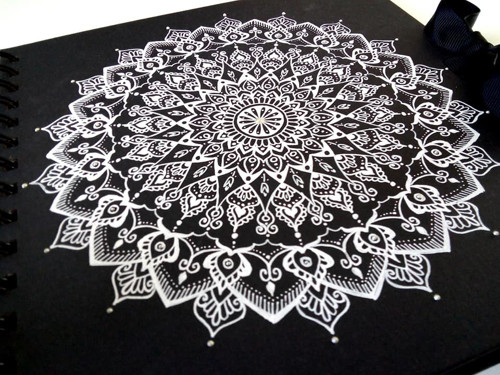 Album černý Mandala — foto 1