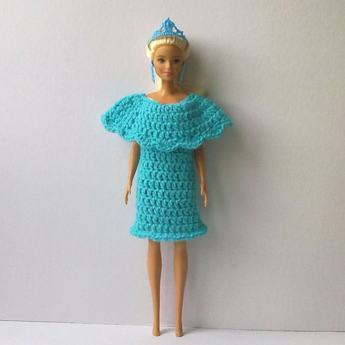 Oblečky pro Barbie - šaty + korunka, náušnice — foto 1
