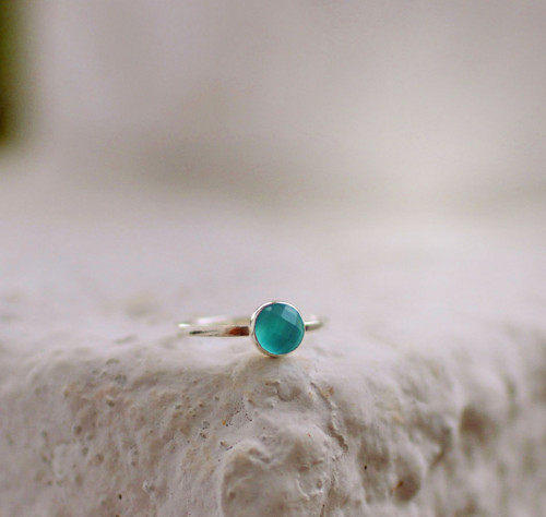 Fazetovaný Chalcedon, AG prsten 6 mm