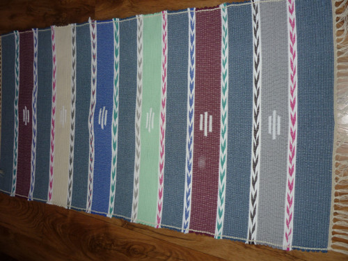 Ručně tkaný koberec - 70 x 140 cm — foto 1