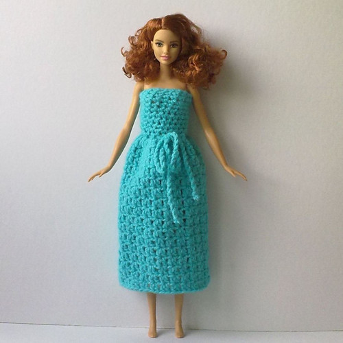 Oblečky pro Barbie - šaty — foto 1