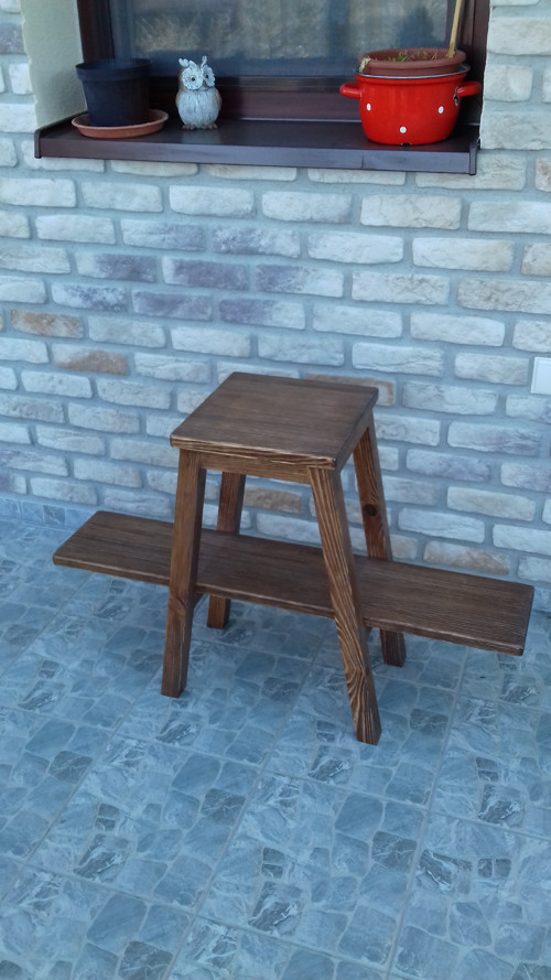 Stolček na kvety