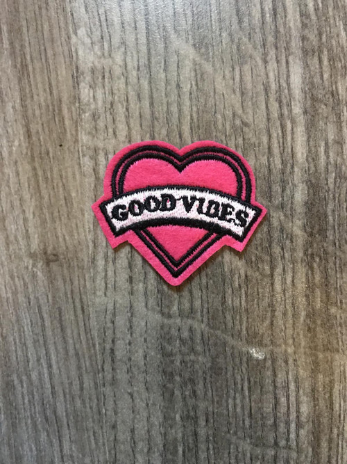 Nažehlovačka / nášivka - Srdce Good vibes
