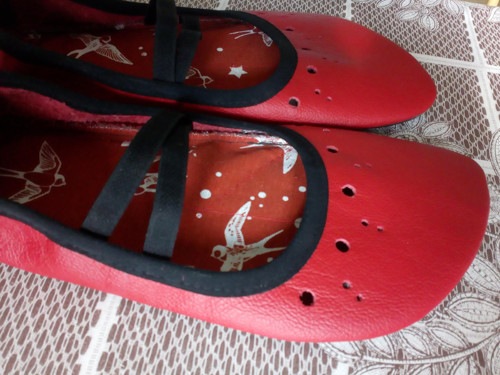 Červené barefoot — foto 1