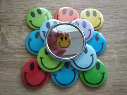 Zrcátko na přání - 56 mm