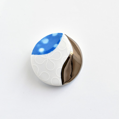 Metallic (porcelánová brož) — foto 1