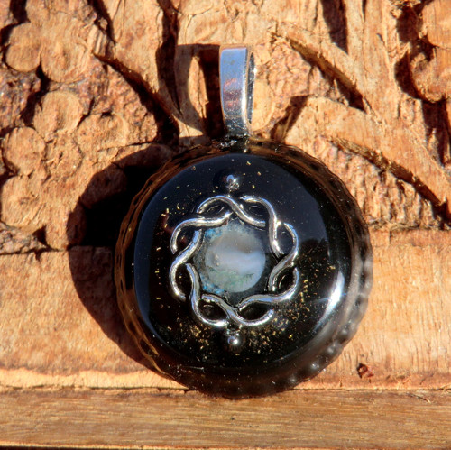 Orgonit Karmický Amulet - Chalcedon — foto 1