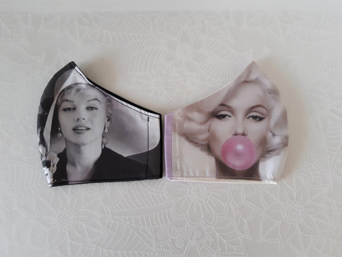 2 roušky s Marilyn na přání — foto 1