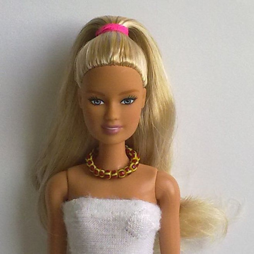 Šperky pro Barbie - náhrdelník — foto 1