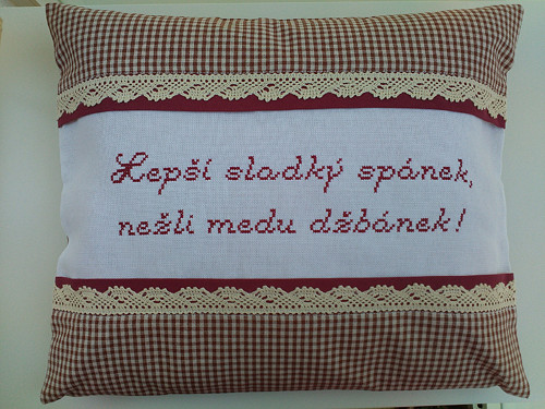 Polštář Sladký spánek....(vínový)